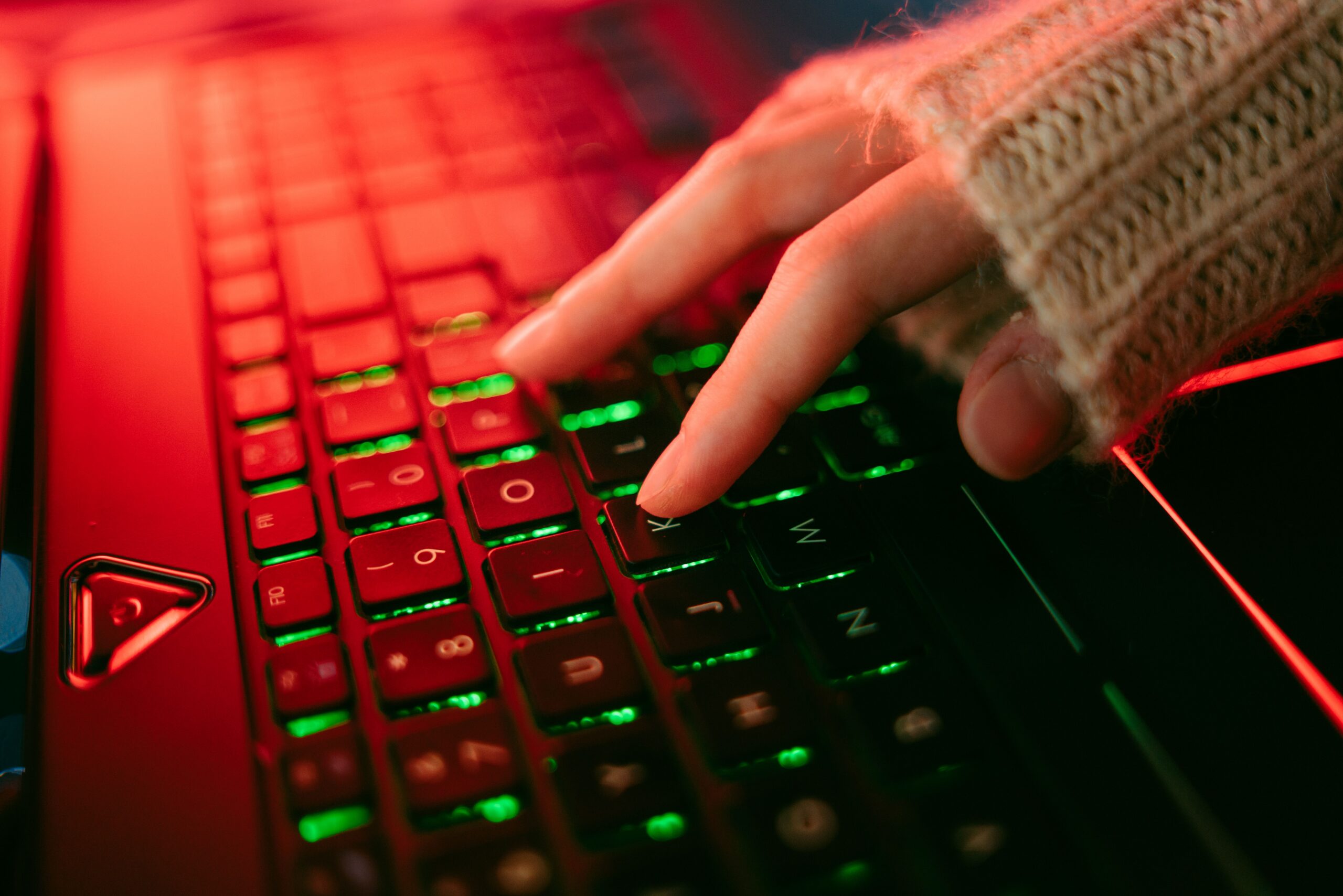 Znaki specjalne na klawiaturze; jaka klawiatura (programista, Fortnite)