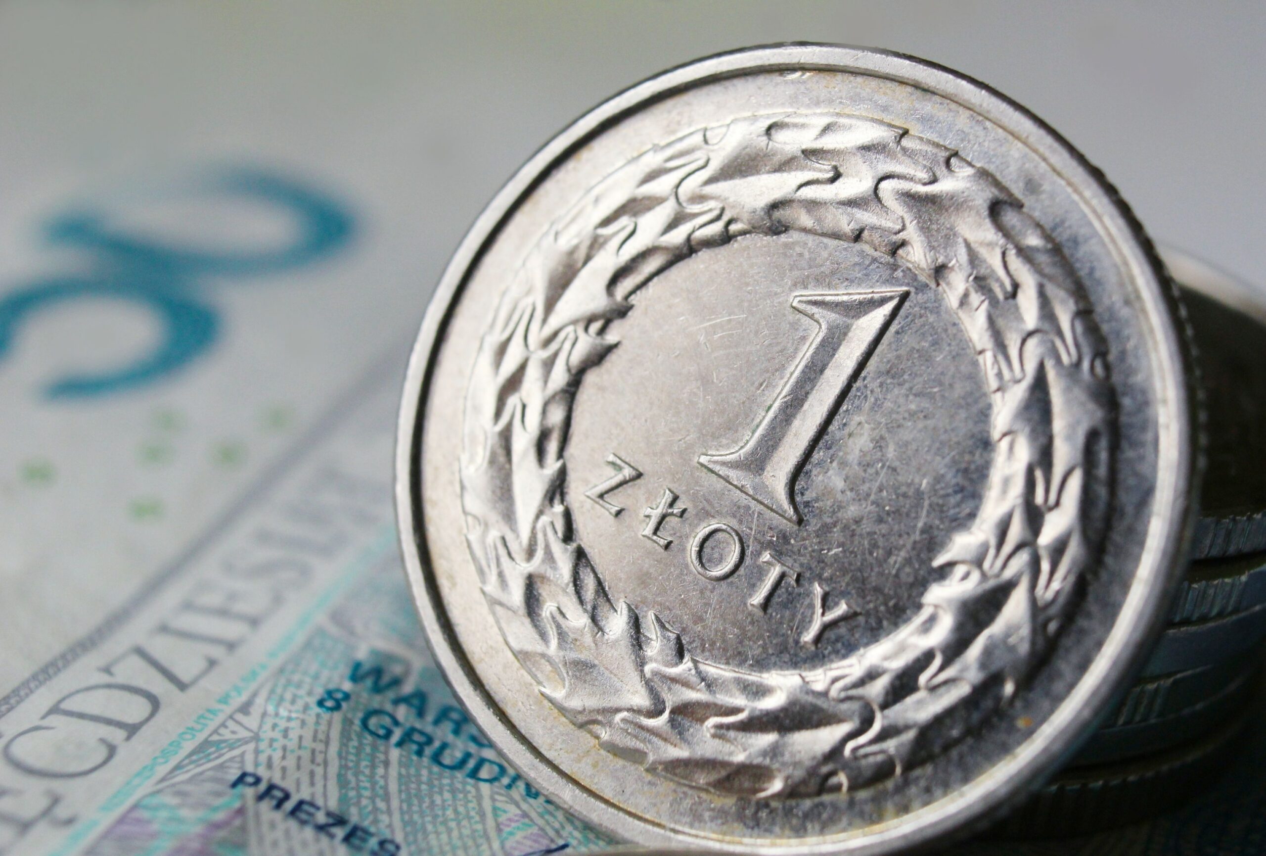 BNP Paribas / BGŻ — godziny księgowania i sesje