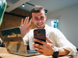 Fałszywe/fake czaty, generatory rozmów i pranki na Messengerze