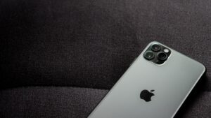 Przekierowanie/przekazywanie połączeń iPhone
