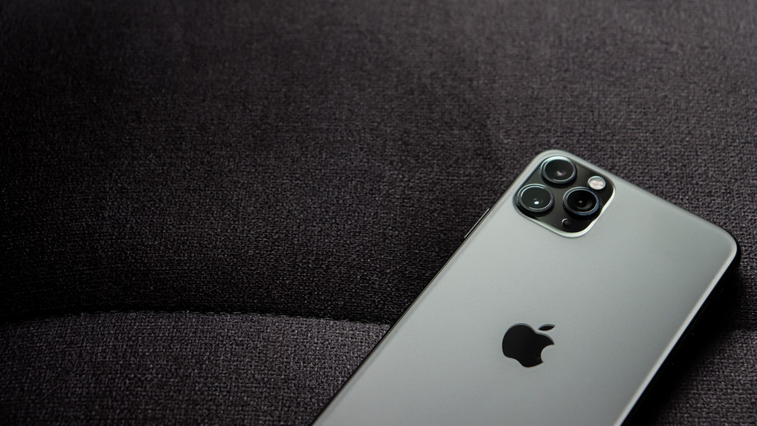 Przekierowanie/przekazywanie połączeń iPhone