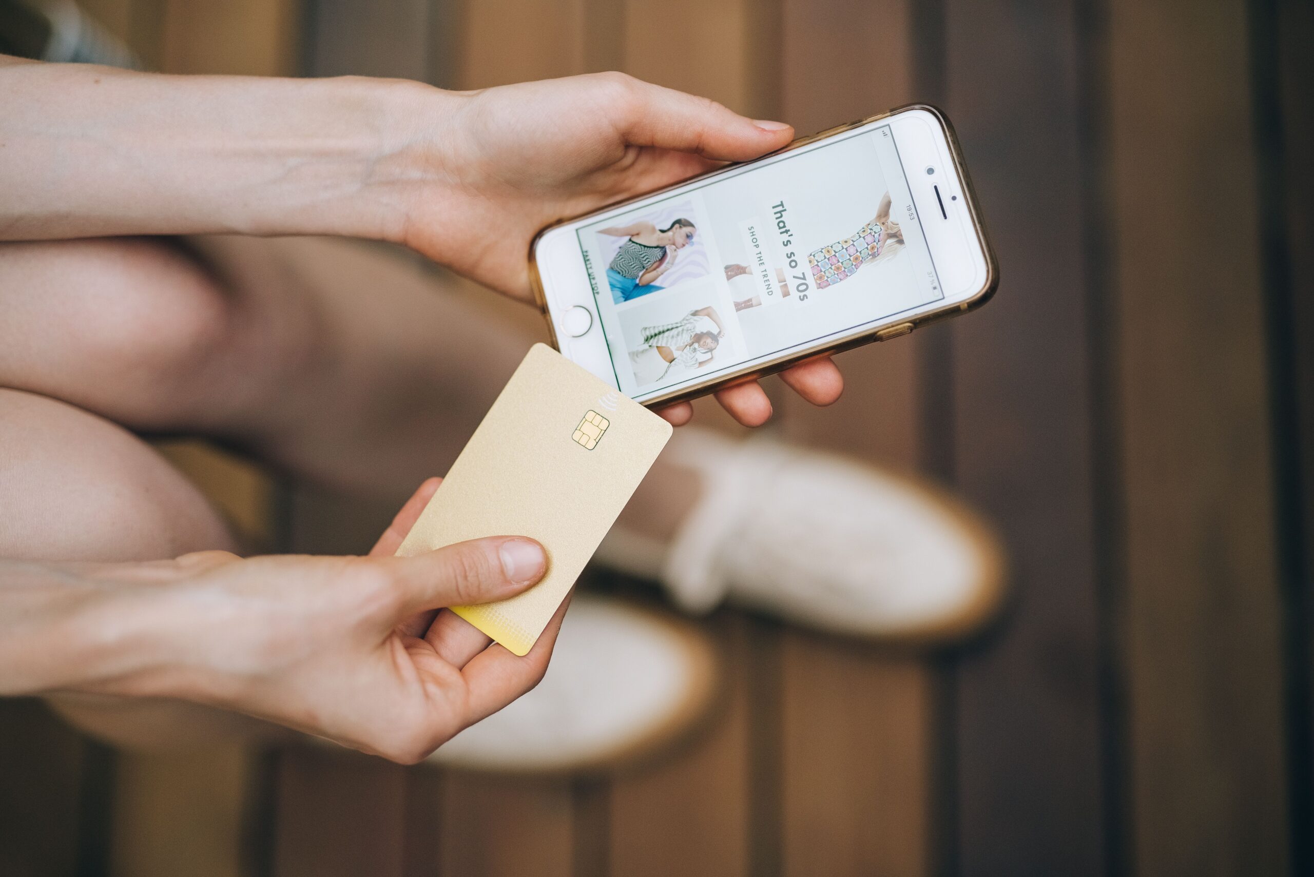 Revolut — sesje i czas przelewu na polskie konto