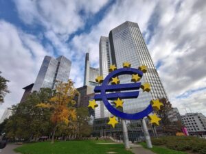 Deutsche Bank (DB) — godziny księgowania i sesje