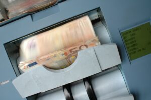 Bank Millennium — godziny księgowania i sesje przelewów