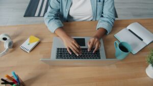Google Docs / Prezentacje / Sites — usuwanie strony, wstawianie GIF, tworzenie