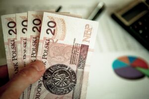 Budżetowanie i rachunkowość — odchylenia od cen ewidencyjnych, koszt alternatywny