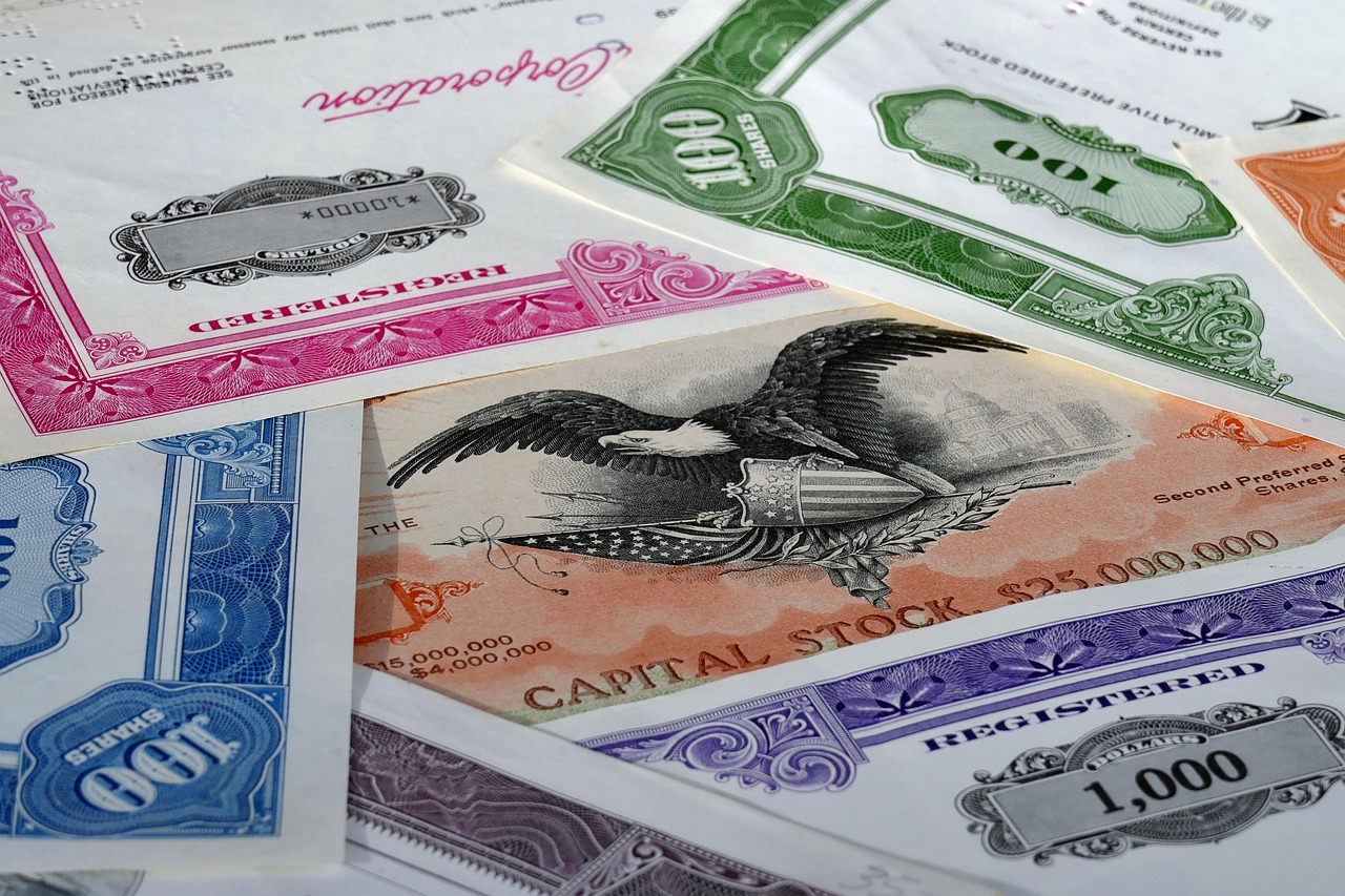 Inwestycje, giełda, papiery wartościowe, ubezpieczenia i fundusze